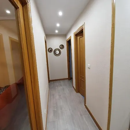 Apartament De Tres Con Garaje Y Todos Servicios Cerca Burgo